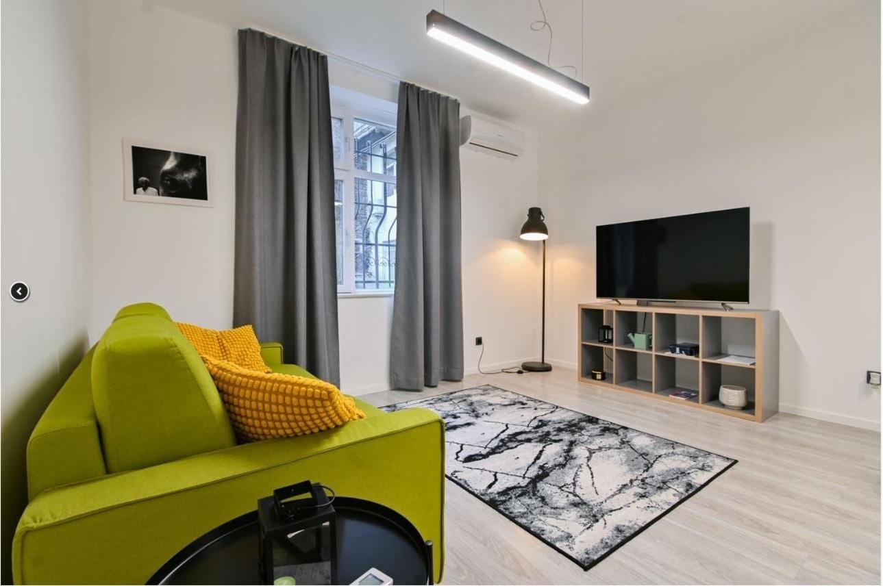 Apartment Roma *